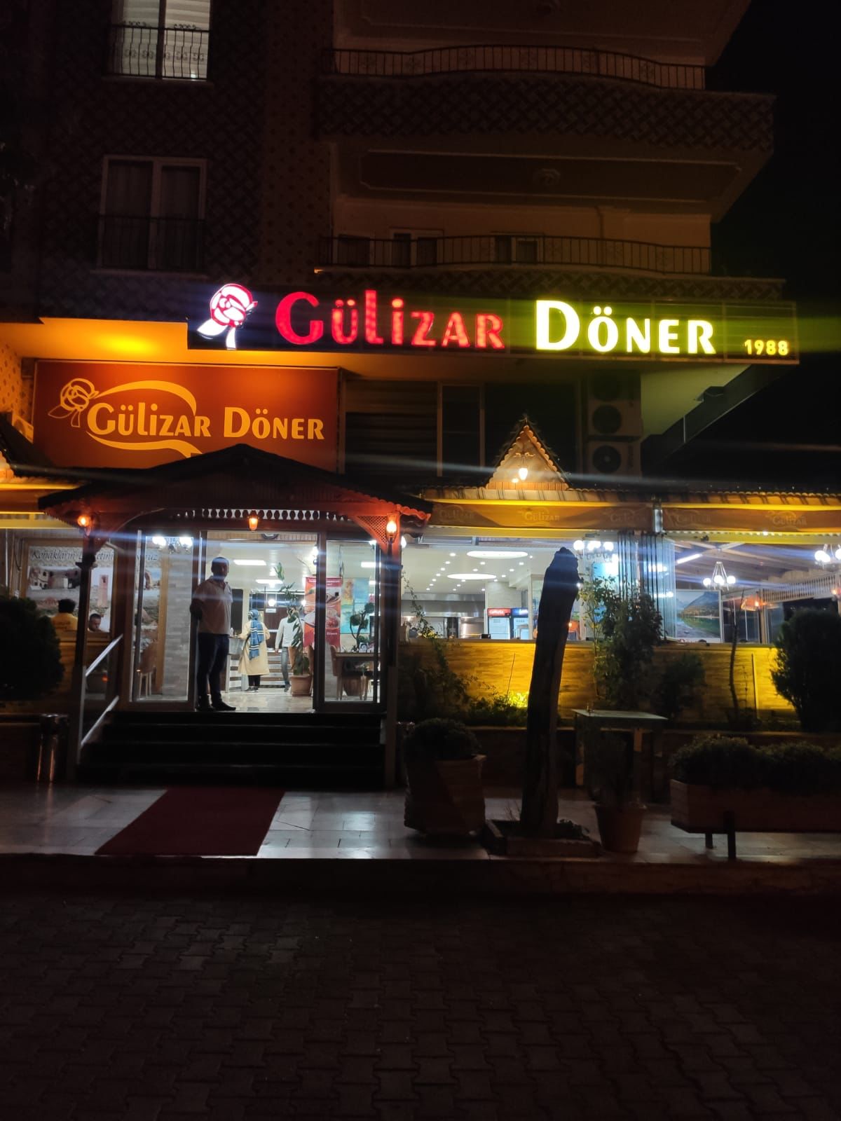 Gülizar Döner